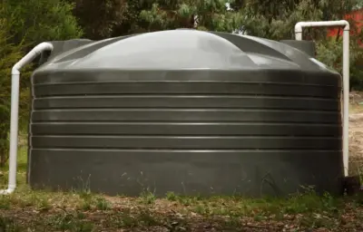 Properly fitted water tank lid protecting stored water from dust insects and external contamination